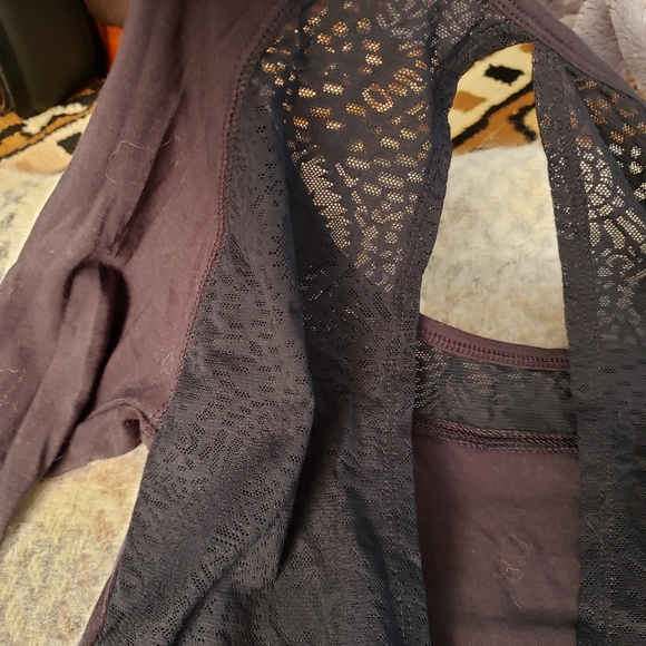 Calia detailed top. - Picture 5 of 6